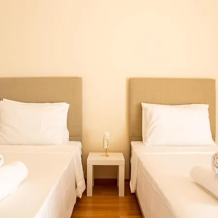Lovely Flat Near Public Transportation In * Измир