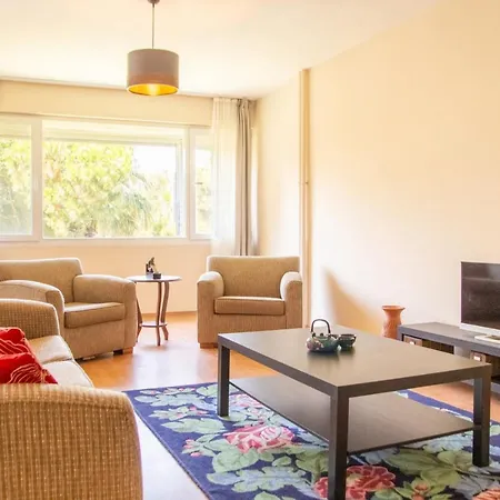 Апартаменты Lovely Flat Near Public Transportation In Измир